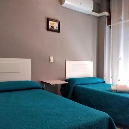 Vacansis Habitaciones De Hostal A Primera Linea De Playa En Cullera Zewnętrze zdjęcie